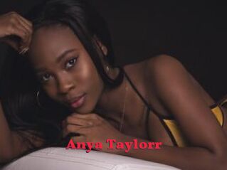 Anya_Taylorr