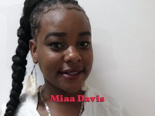 Miaa_Davis