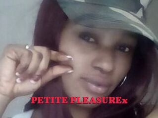 PETITE_PLEASUREx